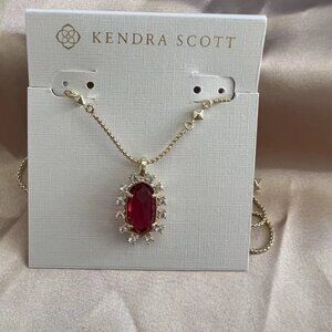 Kendra Scott necklace
